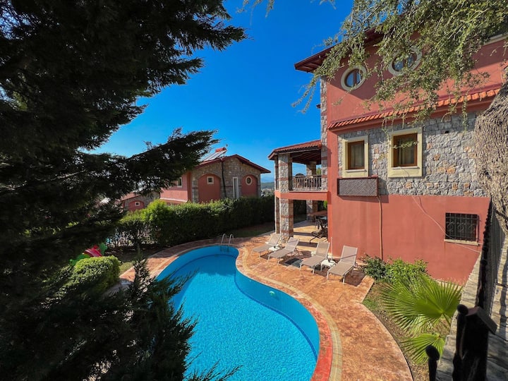 Anka Taş Villa | ÖLüdenize 3 Dakika Havuzlu 4+1 - Ölüdeniz