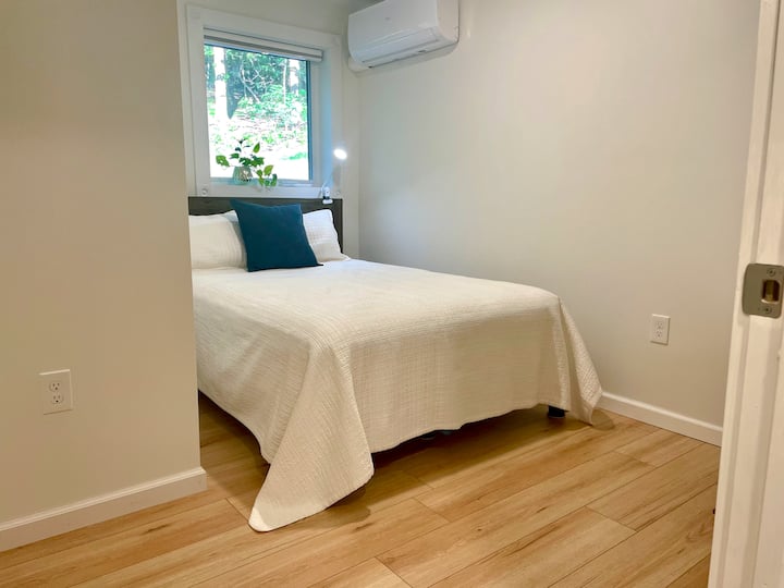 Matelas de taille normale dans la troisième chambre.
