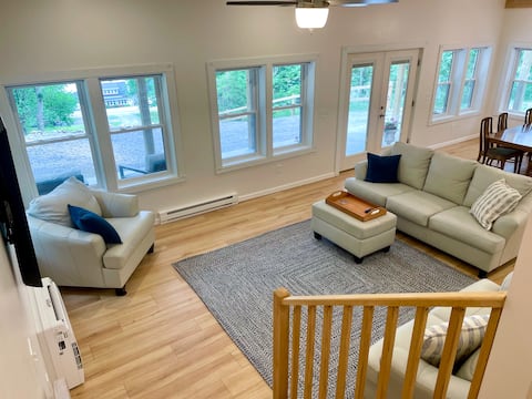Popular Airbnb listing: Luxe Hilltop Escape at the Lake in Conesus Lake