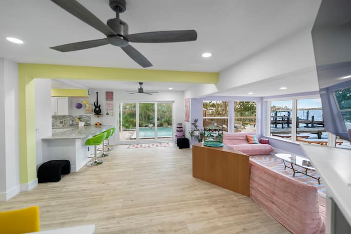 Gulf Front Pool Retreat | Hot Tub & Kayaks - Palm Harbor, FL