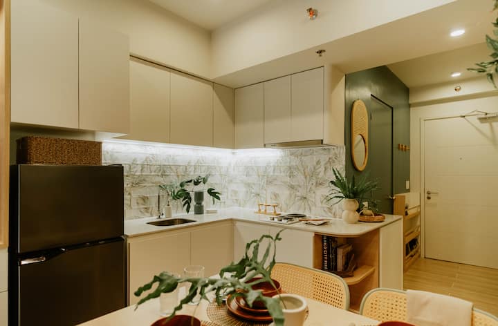 Cozy Tropical Stay In Iloilo - Pavia