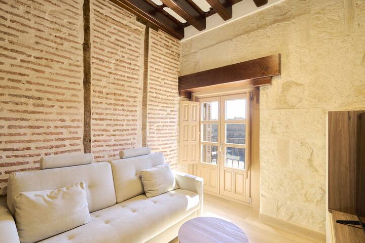 KEYHOM Rentals Apartahoteles managed Airbnb listing 3