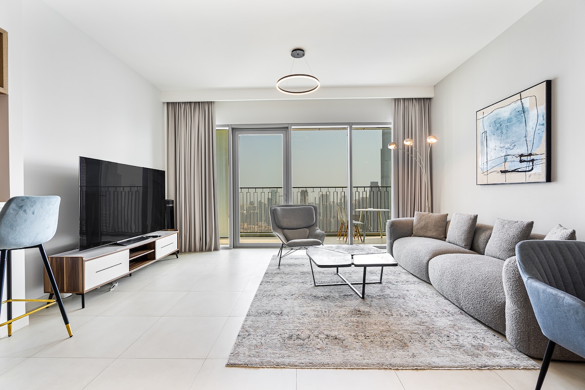 3 Bedroom Furnished Apartment with Fountain View | Downtown Views II 2