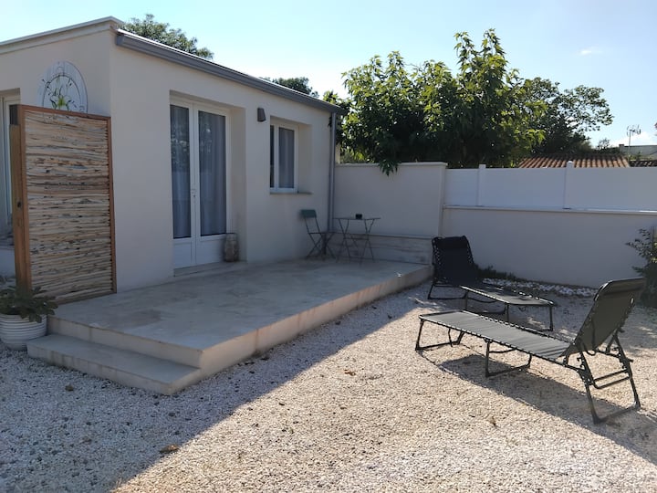 Studio "Les Lys" à 450 M De La Mer Méditerrannée - Vias
