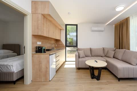 Top performing Airbnb: Villa Matea apartment 0 in Podlastva (Poljice)