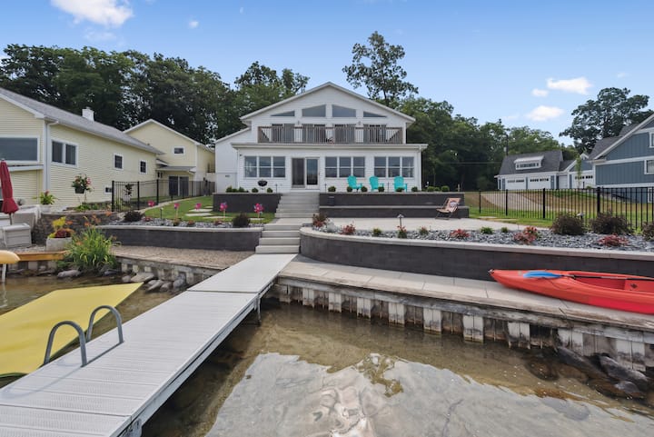 Lakefront Luxury - Gull Lake, Mi - Fort Custer Recreation Area, Augusta