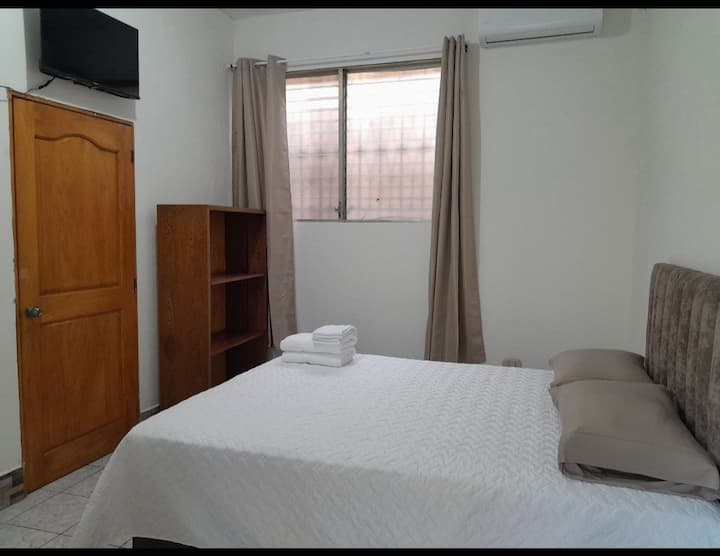 საძინებელი 1