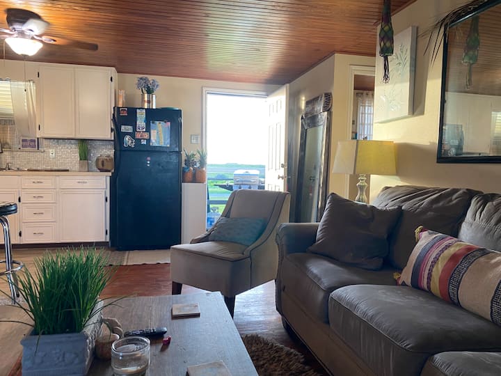 Surfside Beach Flip Flop Haven - Freeport, TX