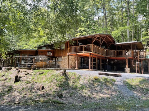 Oak Shores Oasis on Lake Ouachita!