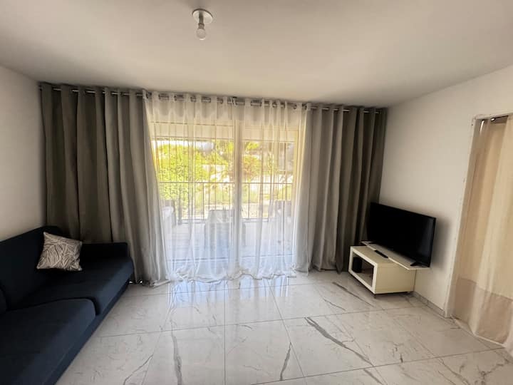 T2 Climatisé, Piscine, Parking Gratuit - Cagnes-sur-Mer