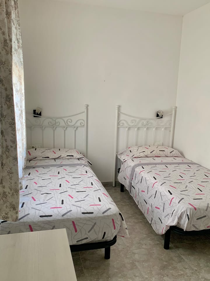 საძინებელი 1