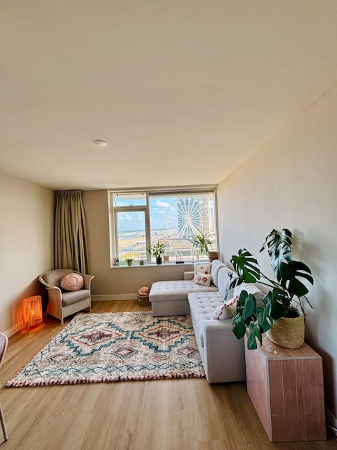 Top performing Airbnb: La Bonne Vie Beach House in Boulevard Midden