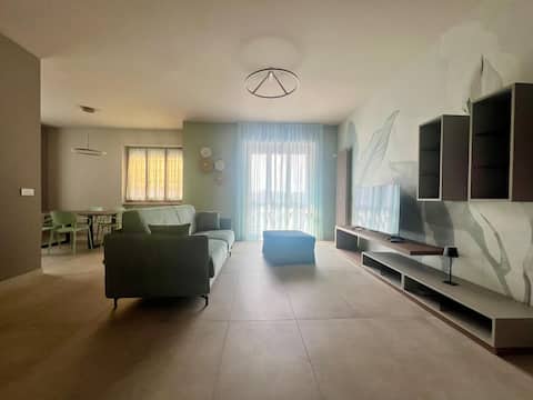 Top Airbnb: Alba Jewel stay-Spacious and comfort a Alba