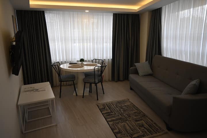 Harika şıK Lokasyon 1+1 Daire - Antalya