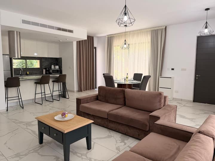 Luxury 3 Bedroom Villa With Pool Kato Paphos - Paphos