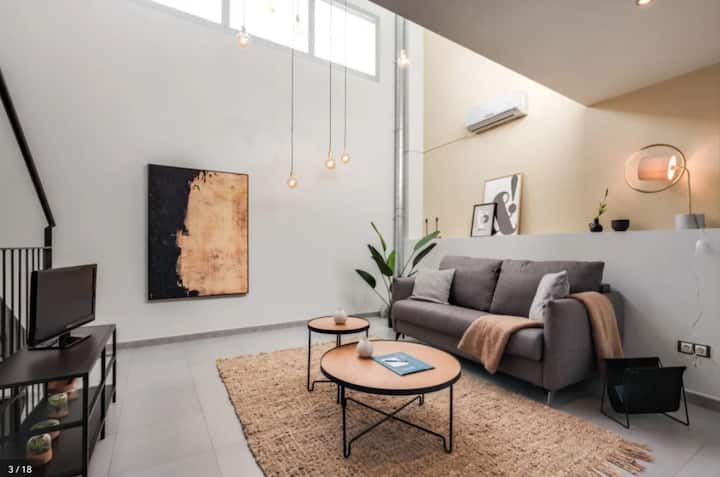 Nice Groupflat 6 Br For 12ppl Sants Stn 7 Min Walk - Barcelona-El Prat Airport (BCN)