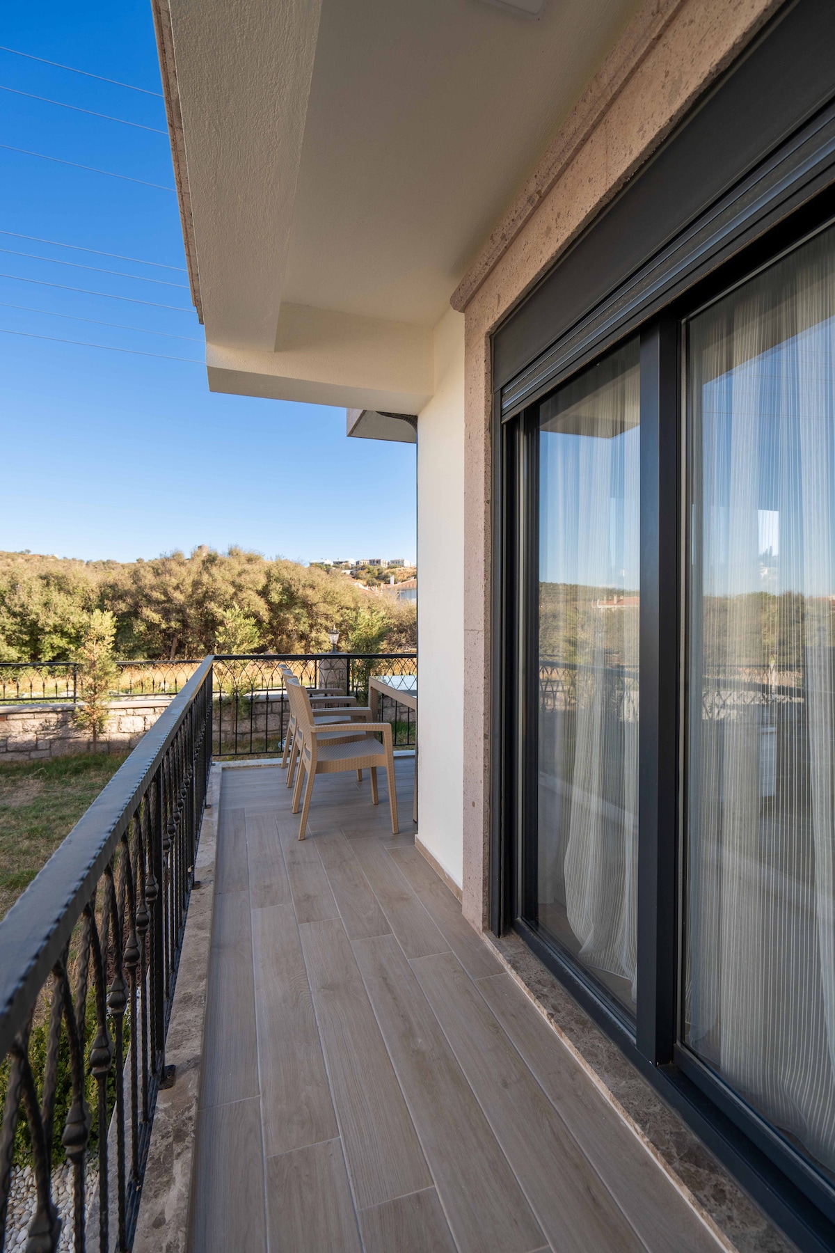 Cunda Adası'nda denize 50 metre no:2