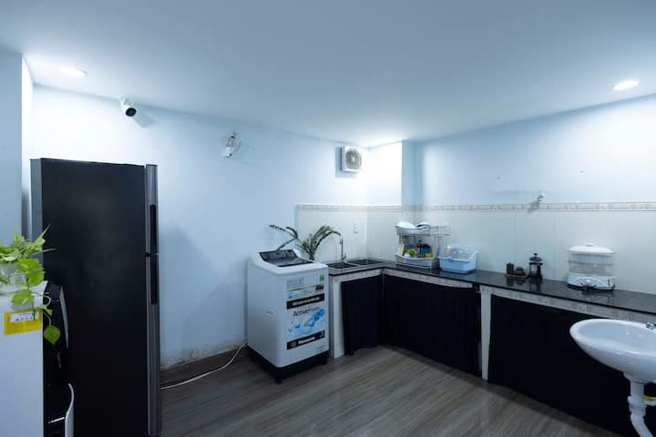 L4| Peaceful Room With Skylight View | Central D7 - Vietnam