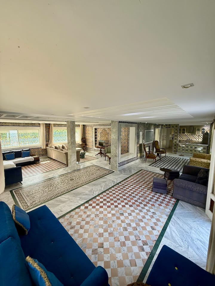 Dar ÉMeraude – Piscine Privée & Jardin, La Marsa - Tunisien