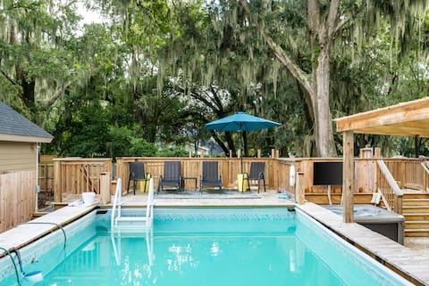 Stylish Family Oasis w/ Pool