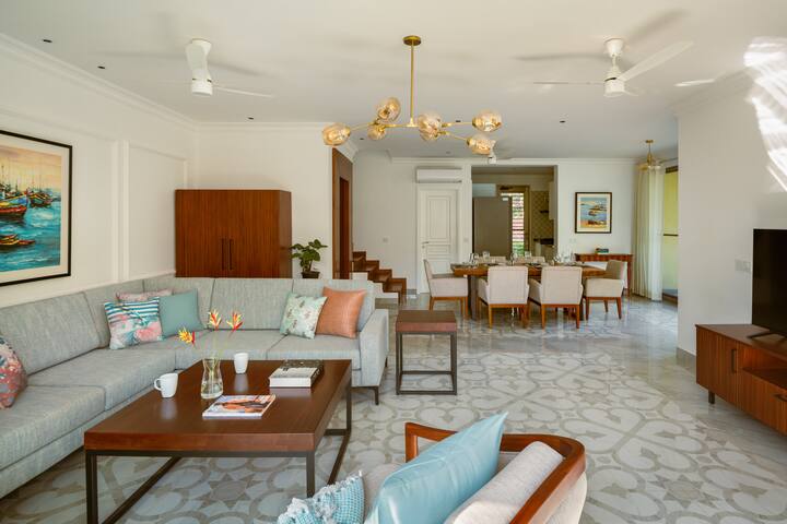 Living room image 3