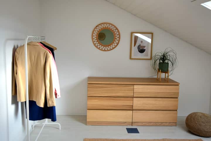 Schlafzimmer 1