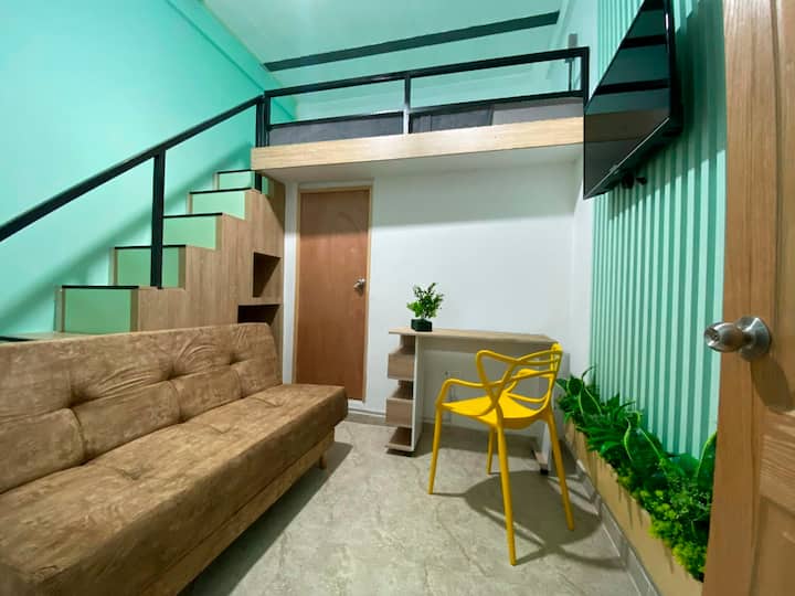 Modern Loft + Coworking Near Ayacucho Tram | Med - 麥德林