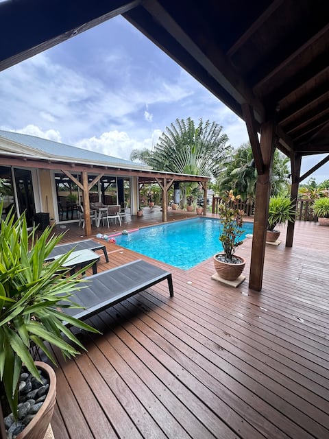 Premium pool villa