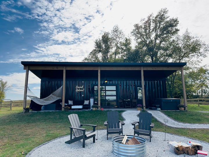 Stuart Stays Cozy Country Container Stay w/ Hot Tub & Fire Pit! - Shipping ...