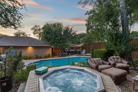 Resort-like Pool & Patio in Large Comfortable Home