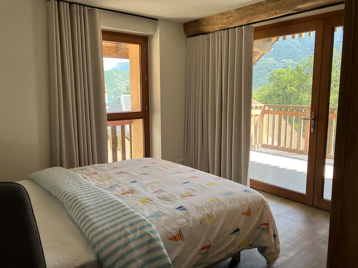 غرفة النوم 2