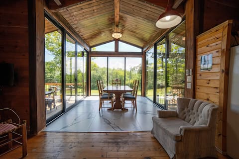 3-Bedroom Muskoka Getaway: Lakefront Cottage #20