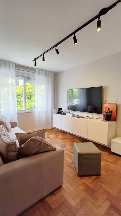 Imóvel de sucesso: 2-bedroom apartment Bom Fim and Moinhos de Vento em Bom Fim