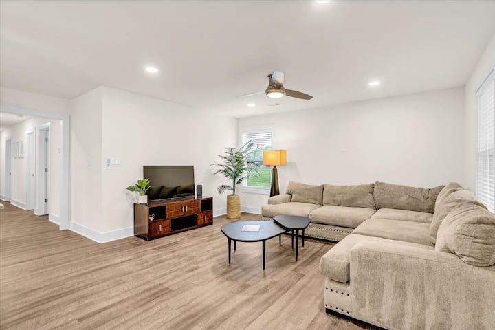 Greer Urban Retreat 3-bedroom - Greer