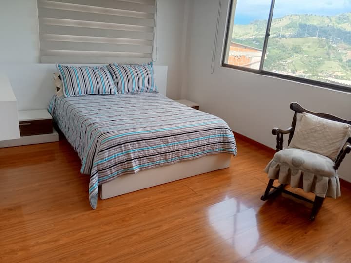 Espectacular Casa  Alto Tablazo - Chinchiná