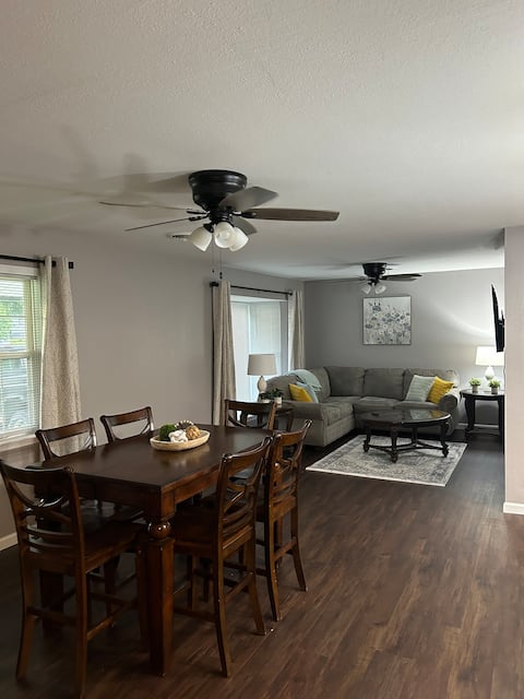 The Cozy Cottage