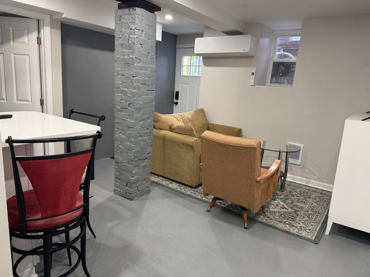 Remodeled 3 Bdrm, Close To Ashmont Station - Boston, MA