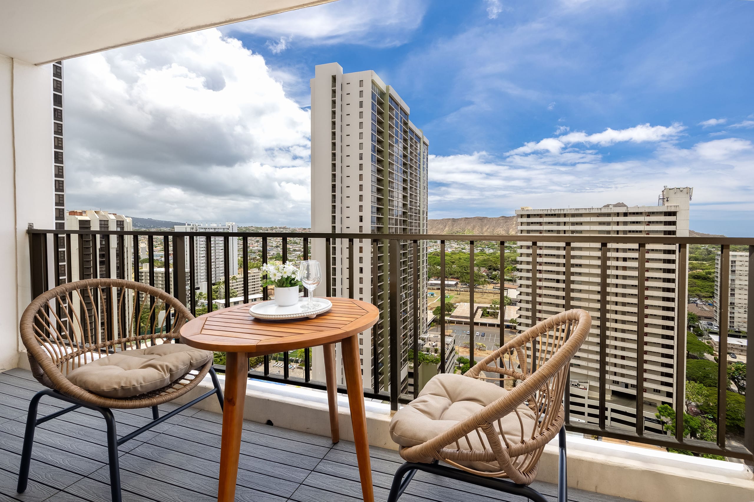24F Diamond Head & Ocean Peek, Near Beach, Parking - Image 44