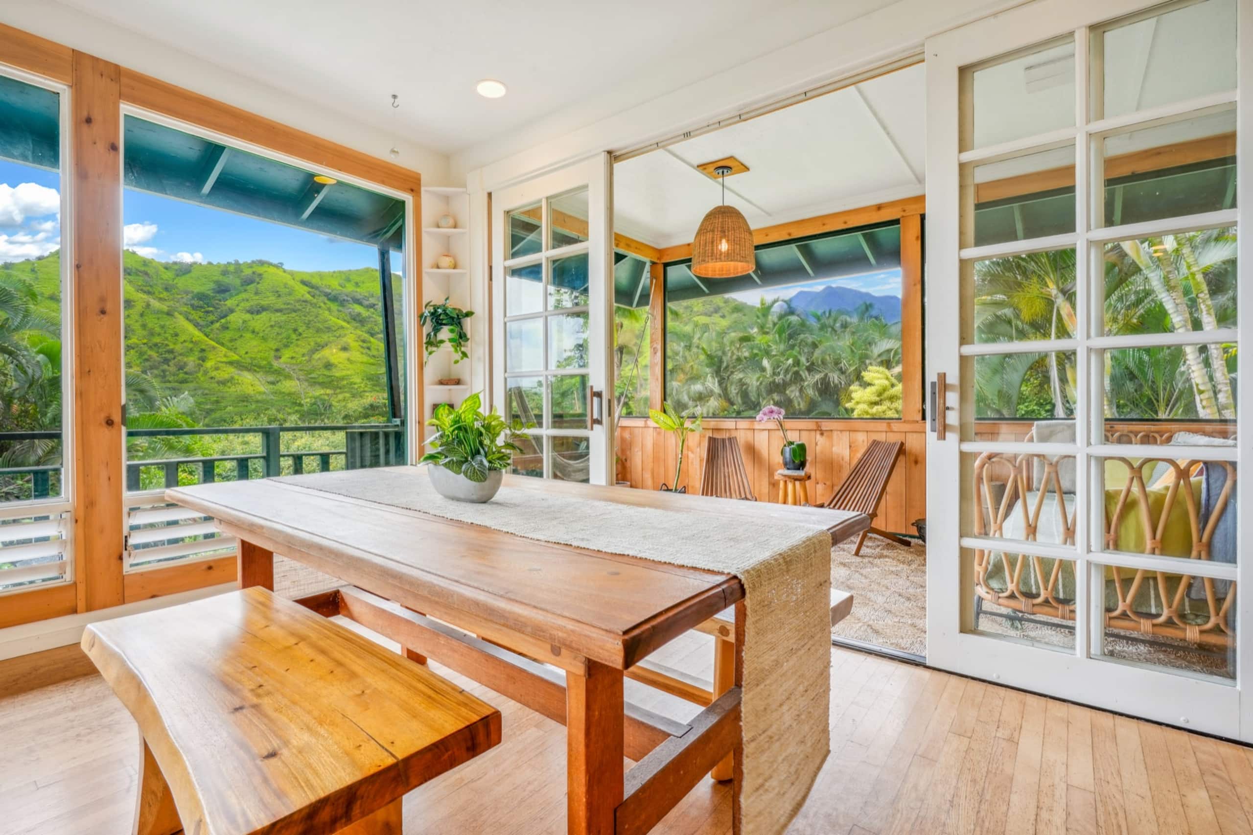 Home in Hanalei · ★5.0 · 2 bedrooms · 2 beds · 1 bath - Image 8