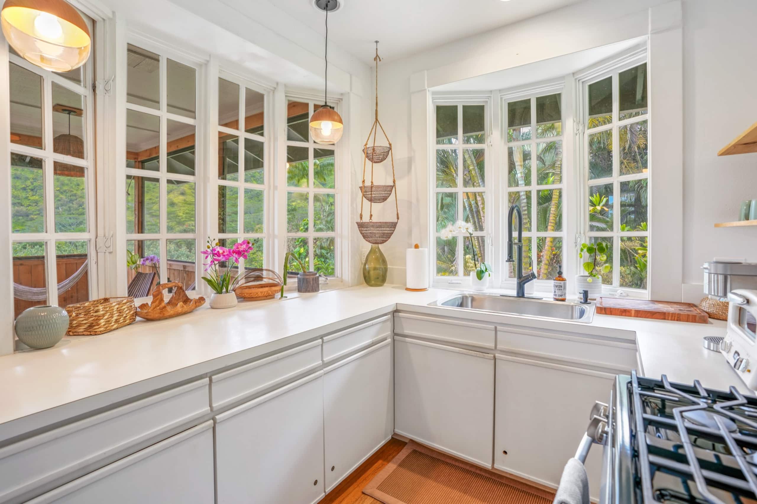 Home in Hanalei · ★5.0 · 2 bedrooms · 2 beds · 1 bath - Image 6