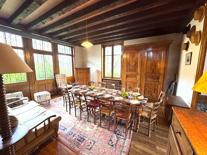 Maison De Famille｜6 Chambres｜jardin｜18 Personnes - Morestel