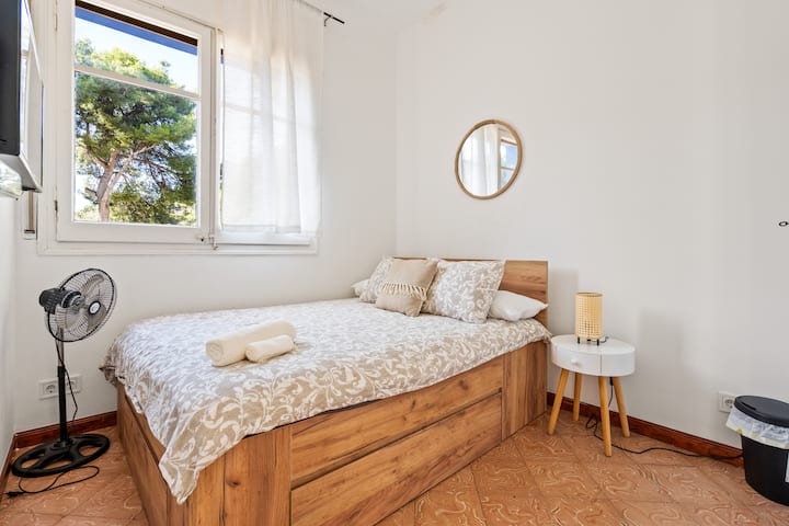Hera Room By Claire Homes - Castelldefels