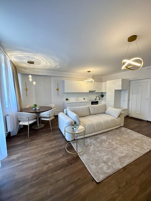 PURE Apartman- free private garage