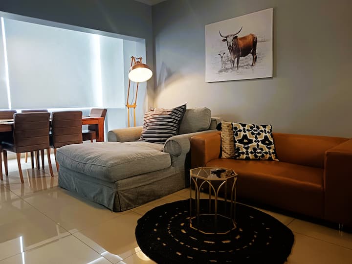 Family Sanctuary | Inverter + 300m To Promenade - Cape Town