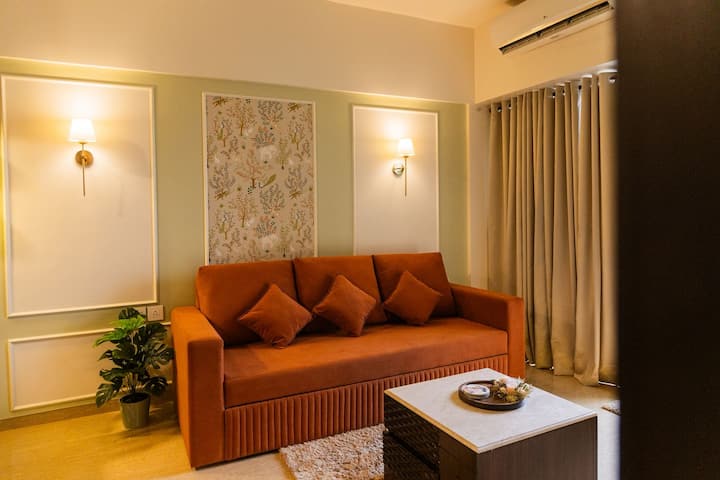 Prana House! Full Of Life! Riverfront Golfview Apt - 馬哈拉施特拉邦
