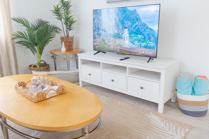 1 Bedroom/ Bayshore Art District - Naples, FL