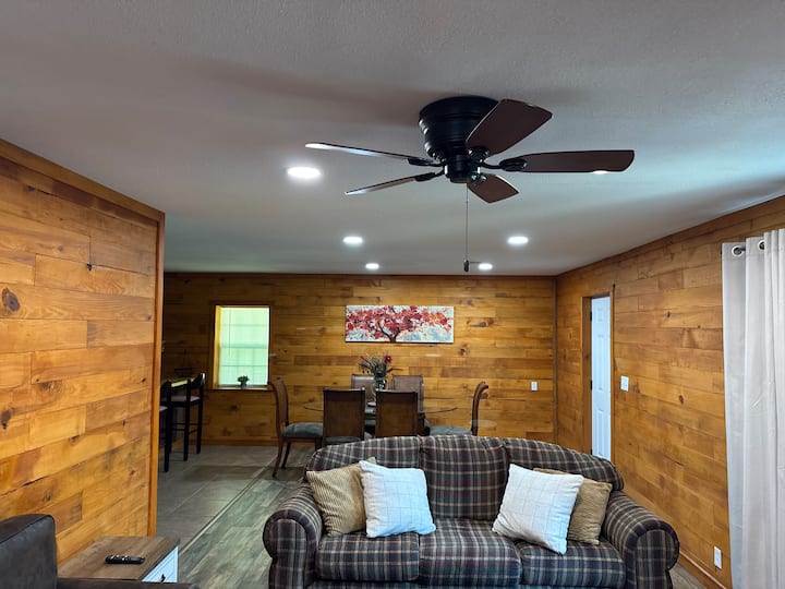 Გასაშლელი დივანი