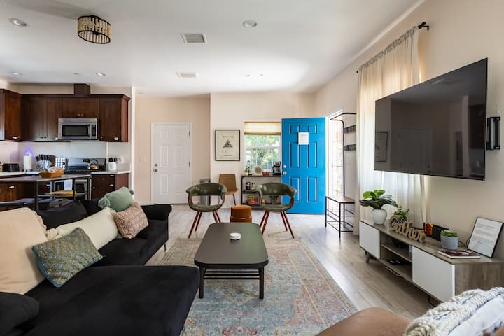 Sd Stylish | Ac+coffee+tv | Zoo+downtown In 15 - Pirate Cove, San Diego