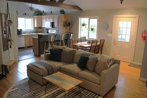 Top performing Airbnb: Victorian Drive House in Lake City