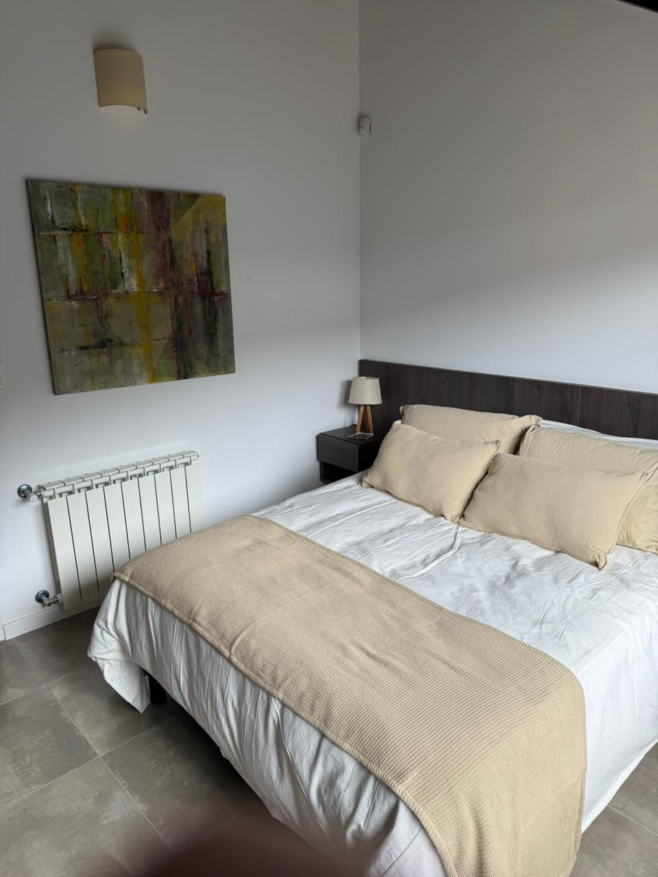 საძინებელი 1